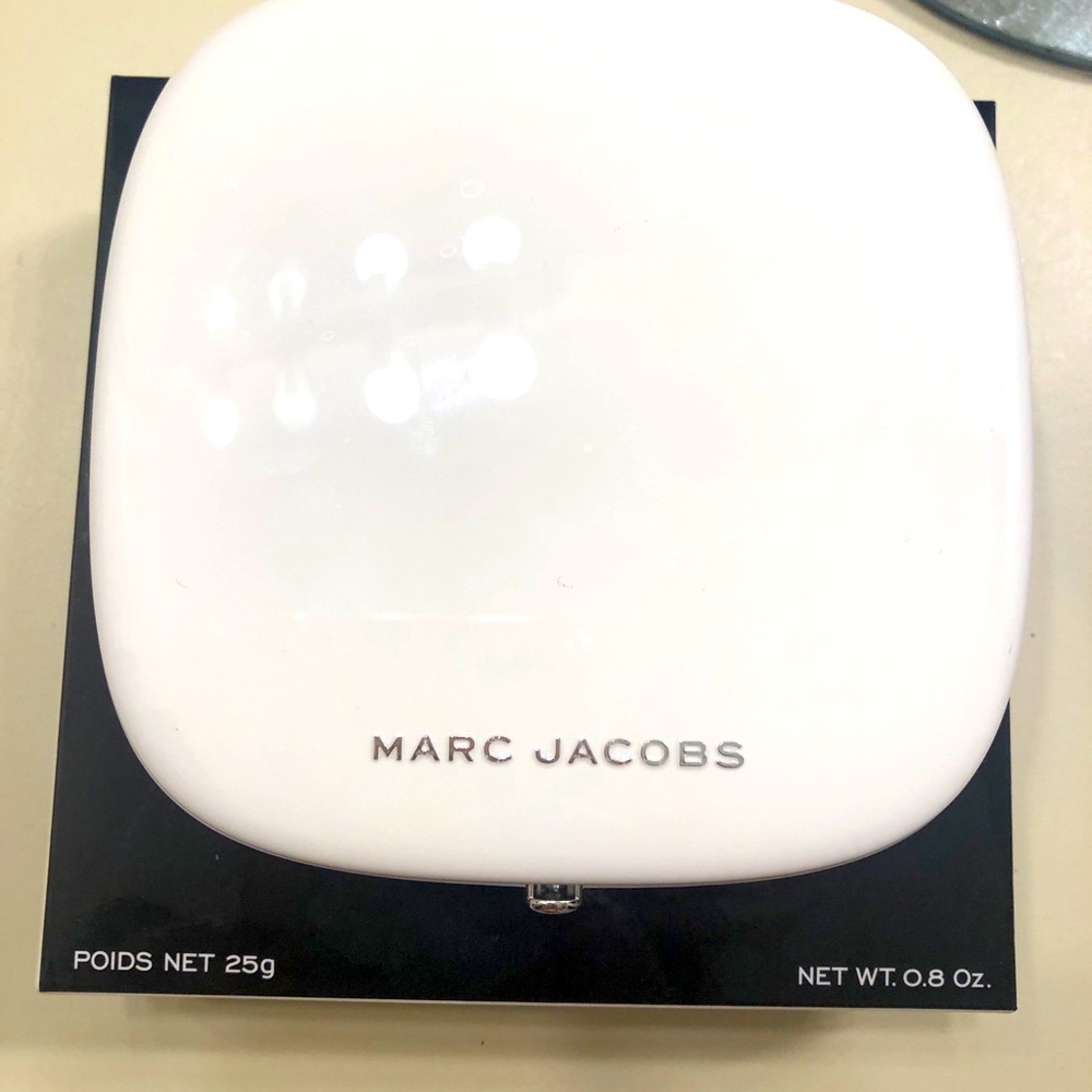 Marc Jacobs Omega Bronze in Tantric, NIB